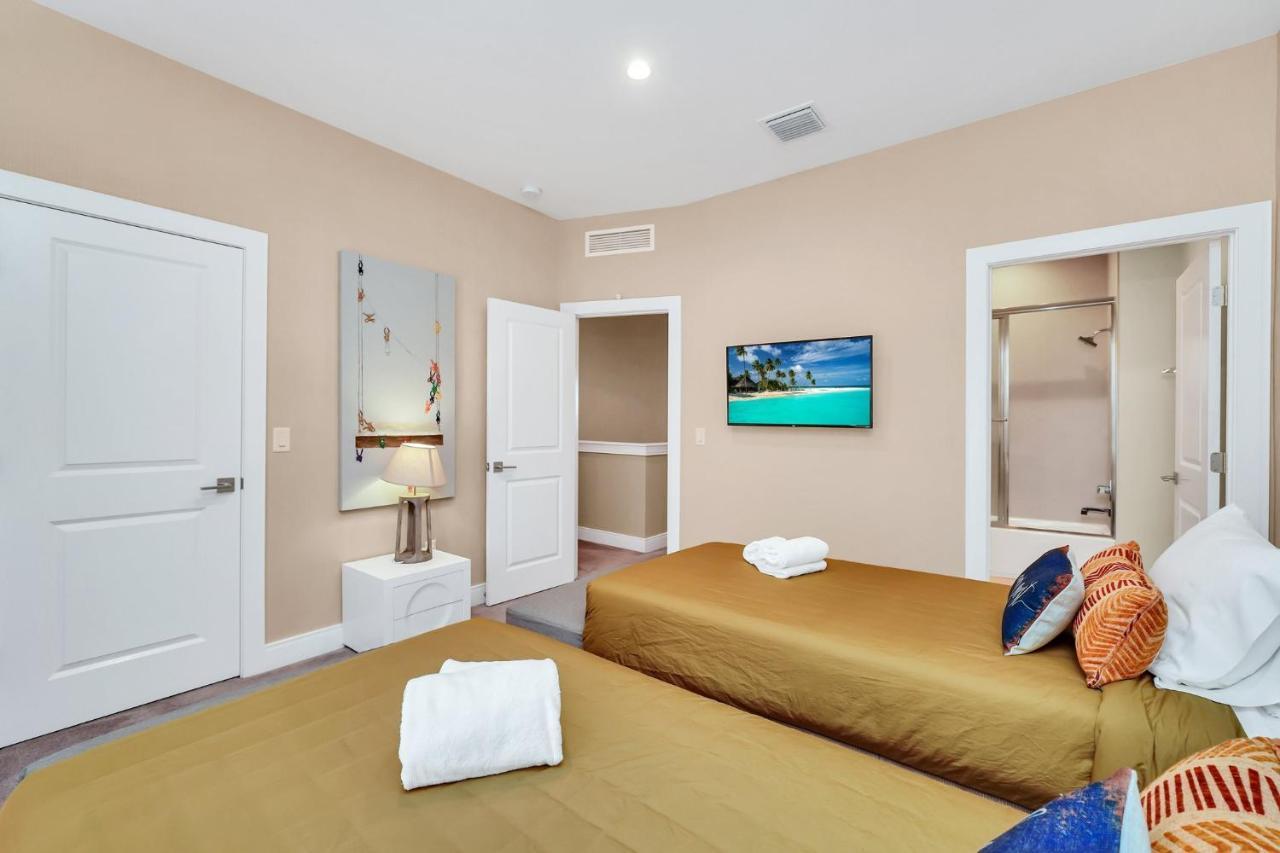 Luxury Villa Less Than A Mile From Disneyworld -Bonus Elevator- Орландо Екстер'єр фото